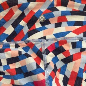 LULULEMON Women’s Colorful Geometric Leggings